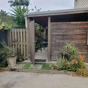 https://guesthouse-in-pacific-paradise.hotelssunshinecoast.net